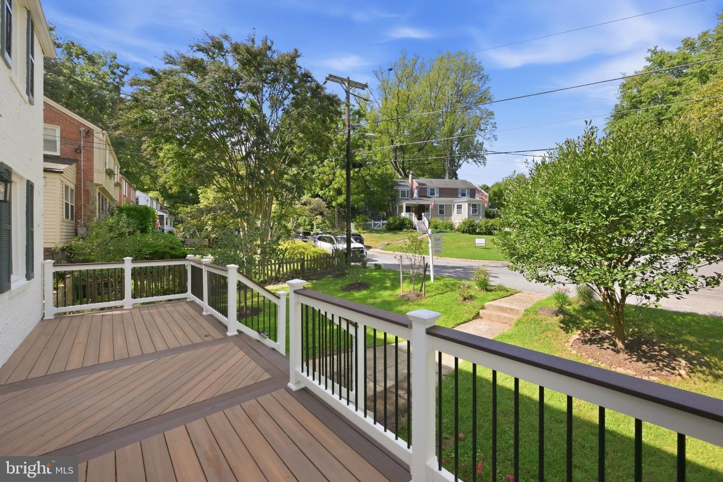 240 Whitmoor Ter Property Photo 30