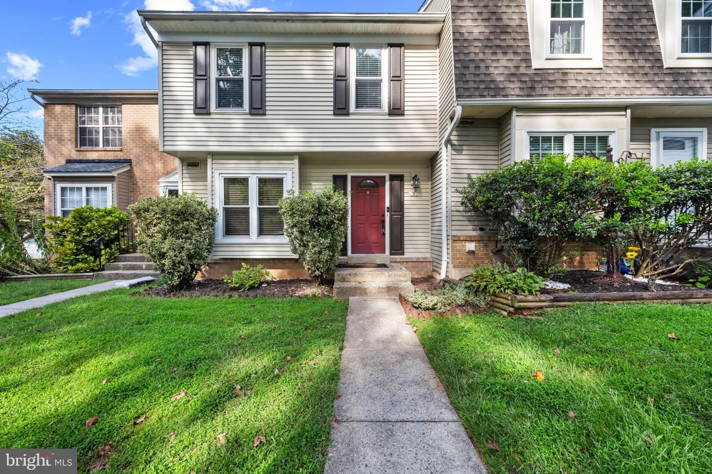 9 Climbing Ivy Ct Property Photo 1