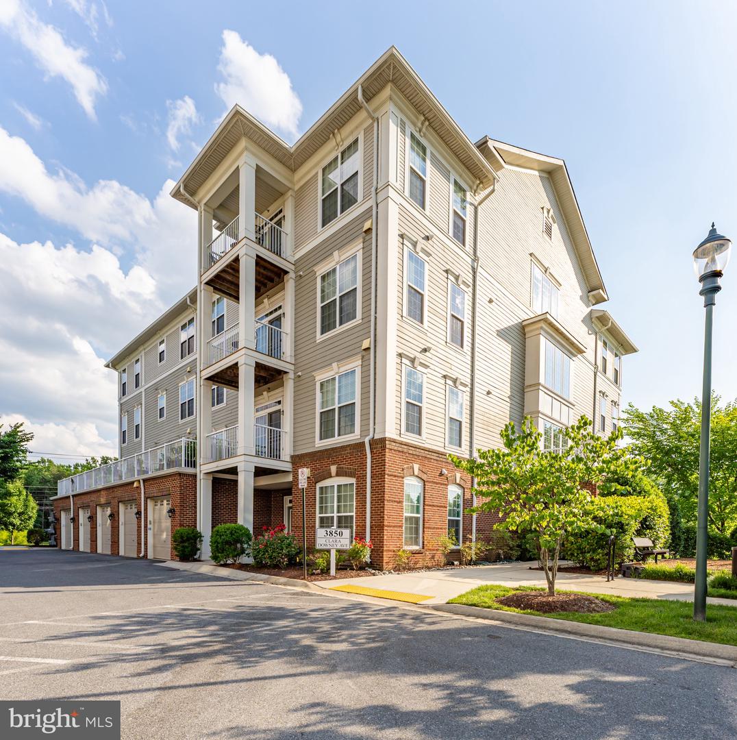 3850 CLARA DOWNEY AVE #14 Property Photo 1