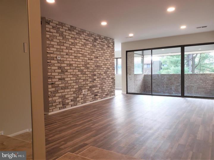 405 Christopher Ave #40 Property Photo 2