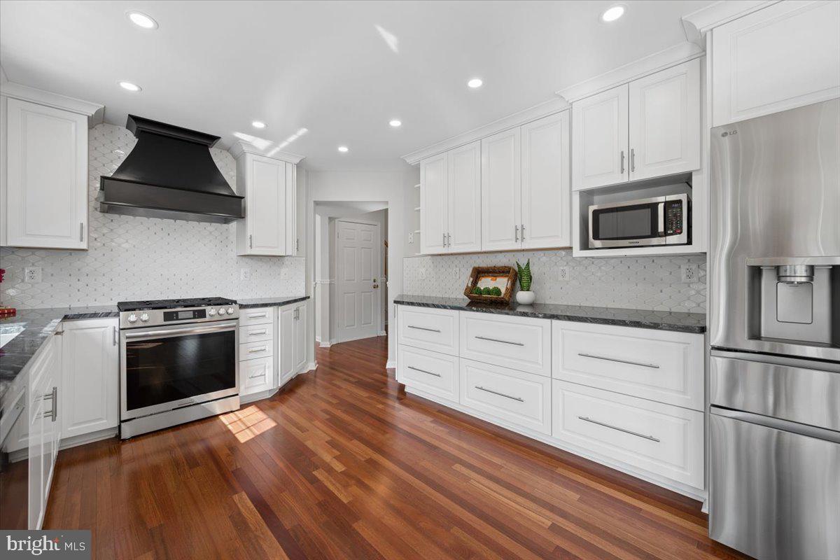 17225 General Custer Way Property Photo 18