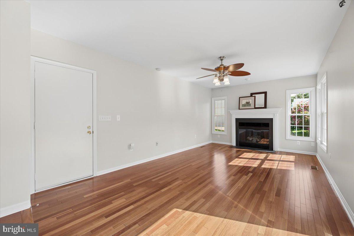 17225 General Custer Way Property Photo 28