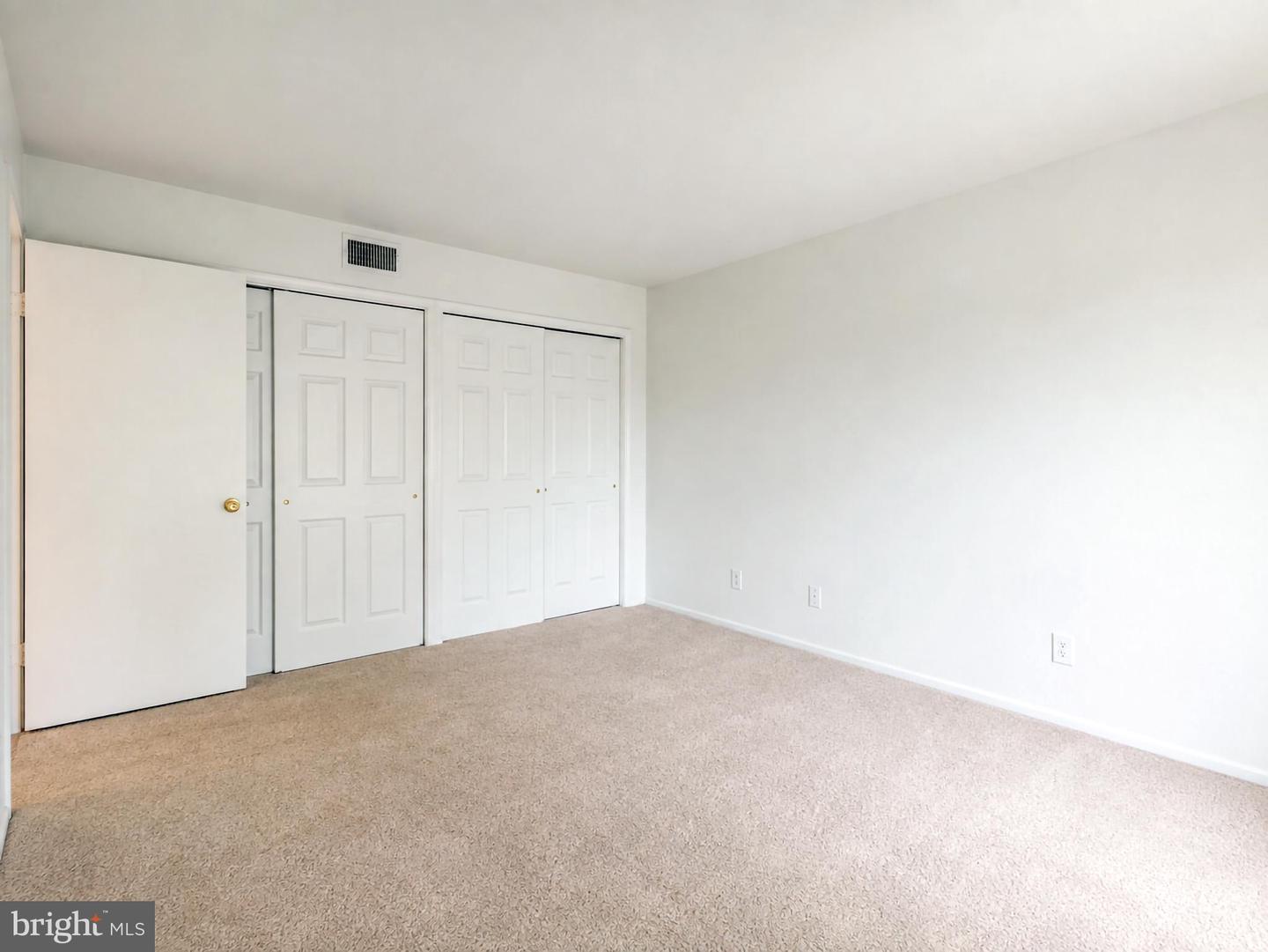 7559 Spring Lake Dr #d2 Property Photo 16