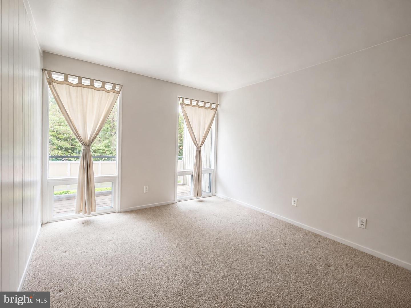 7559 Spring Lake Dr #d2 Property Photo 17