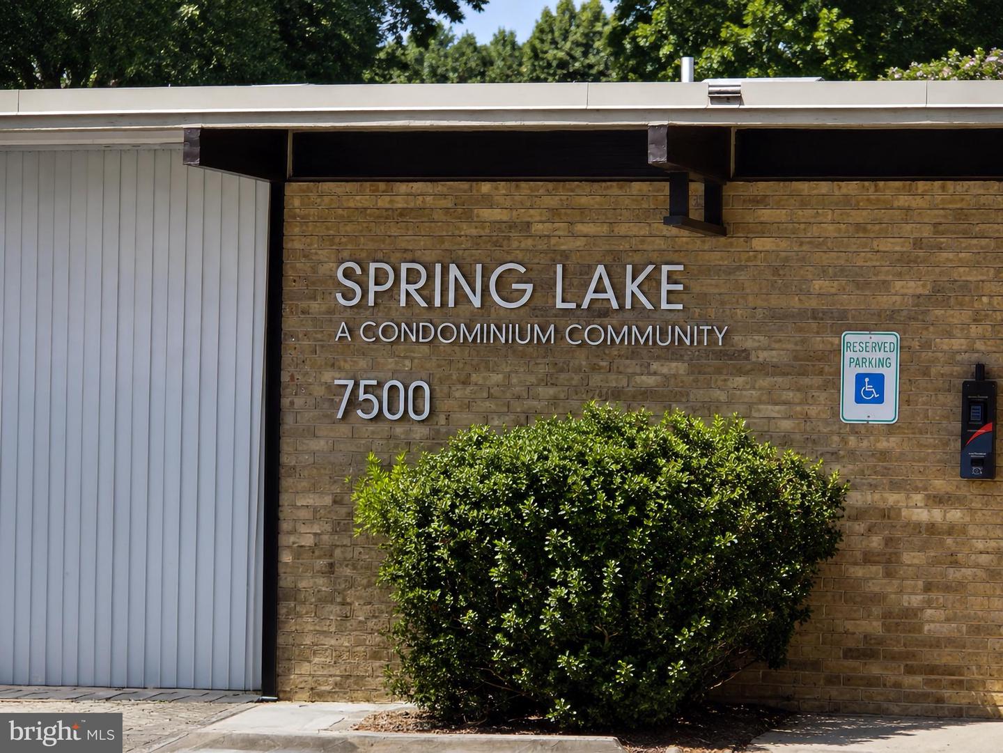7559 Spring Lake Dr #d2 Property Photo 29