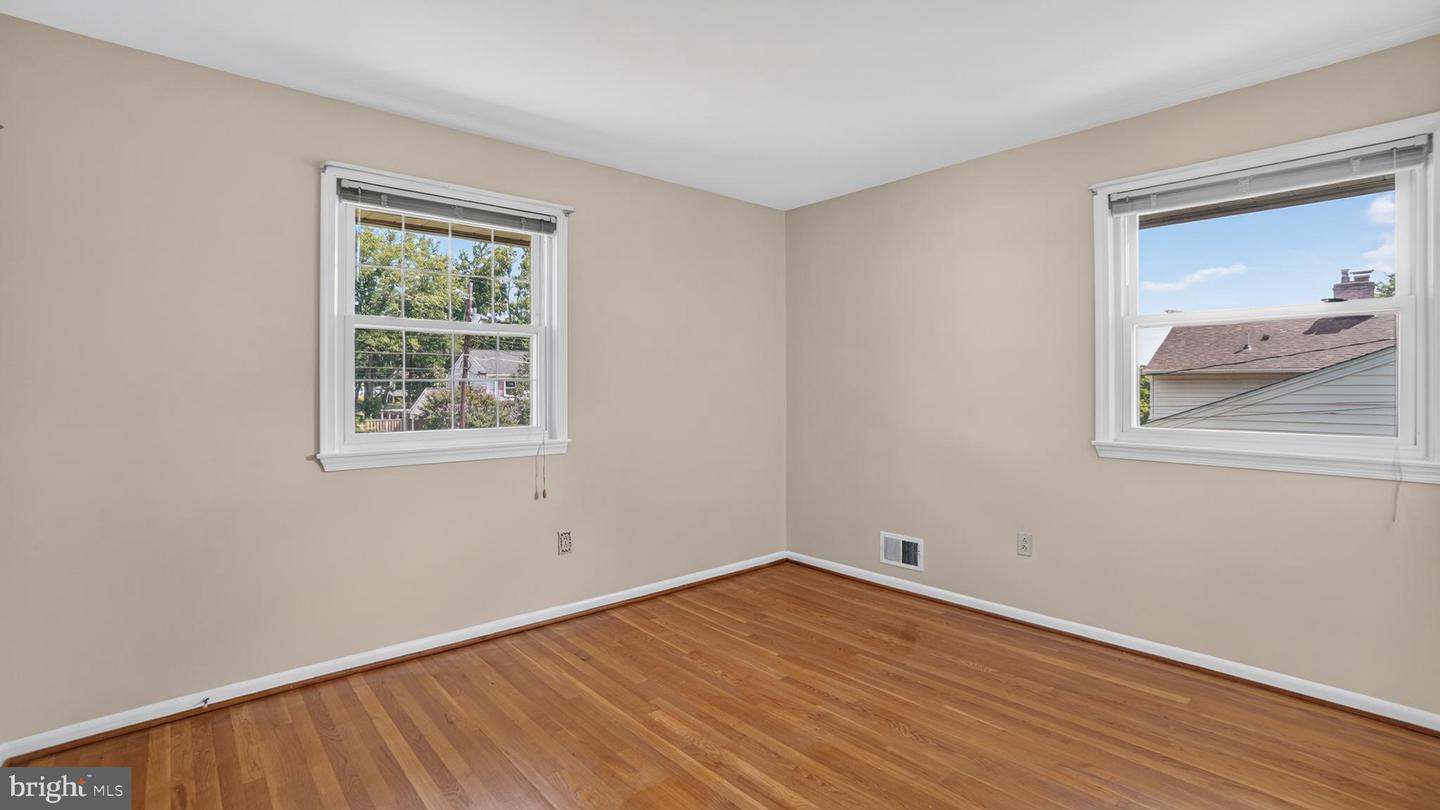 3131 Castleleigh Rd Property Photo 16