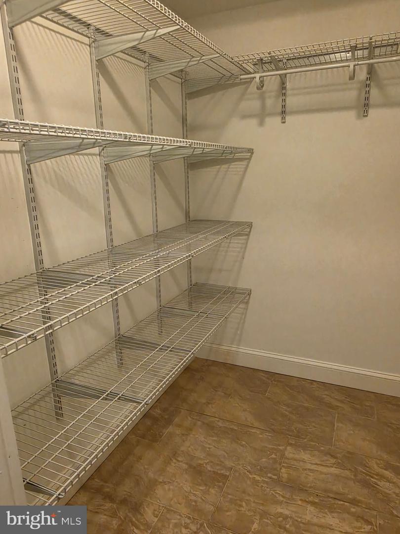 610 Kennebec Ave #b2 Property Photo 12