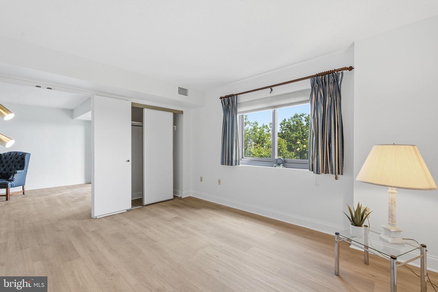 15100 Interlachen Dr #4-822 Property Photo 19
