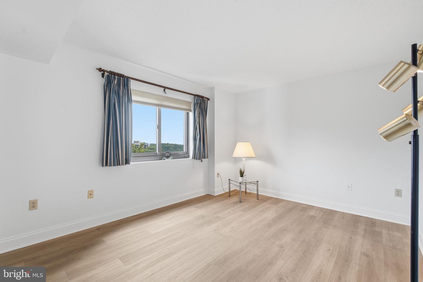 15100 Interlachen Dr #4-822 Property Photo 20