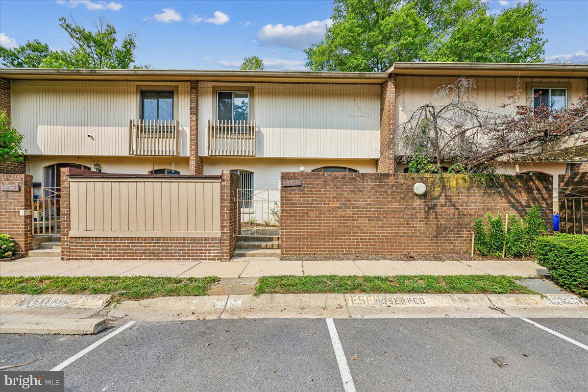 19567 Brassie Place #3-c Property Photo 1