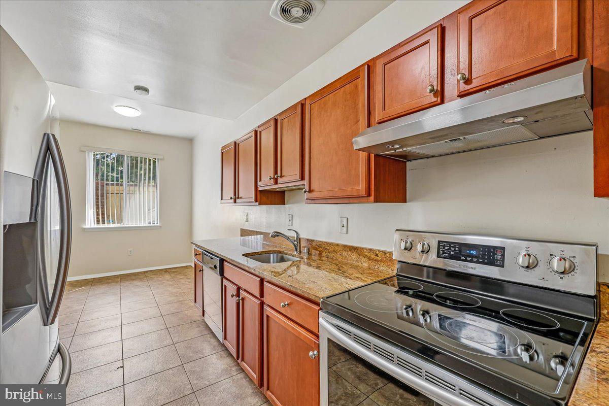 19567 Brassie Place #3-c Property Photo 9