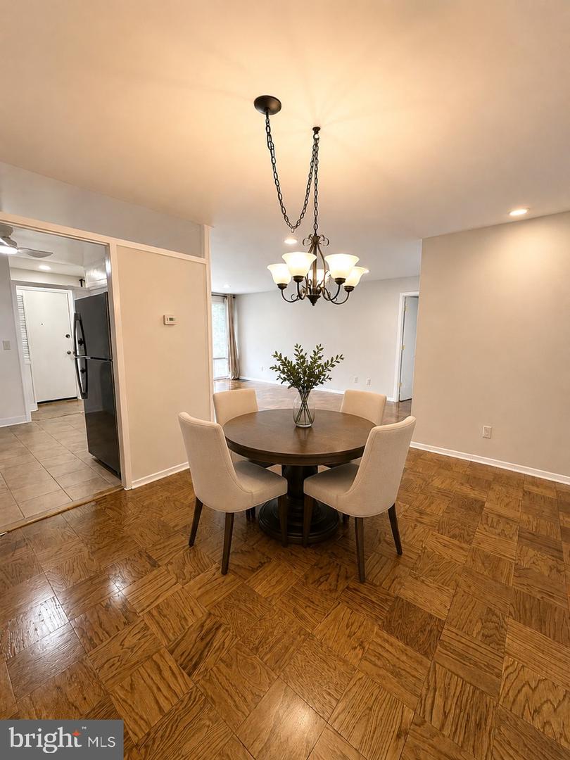7521 Spring Lake Dr #b1 Property Photo 5