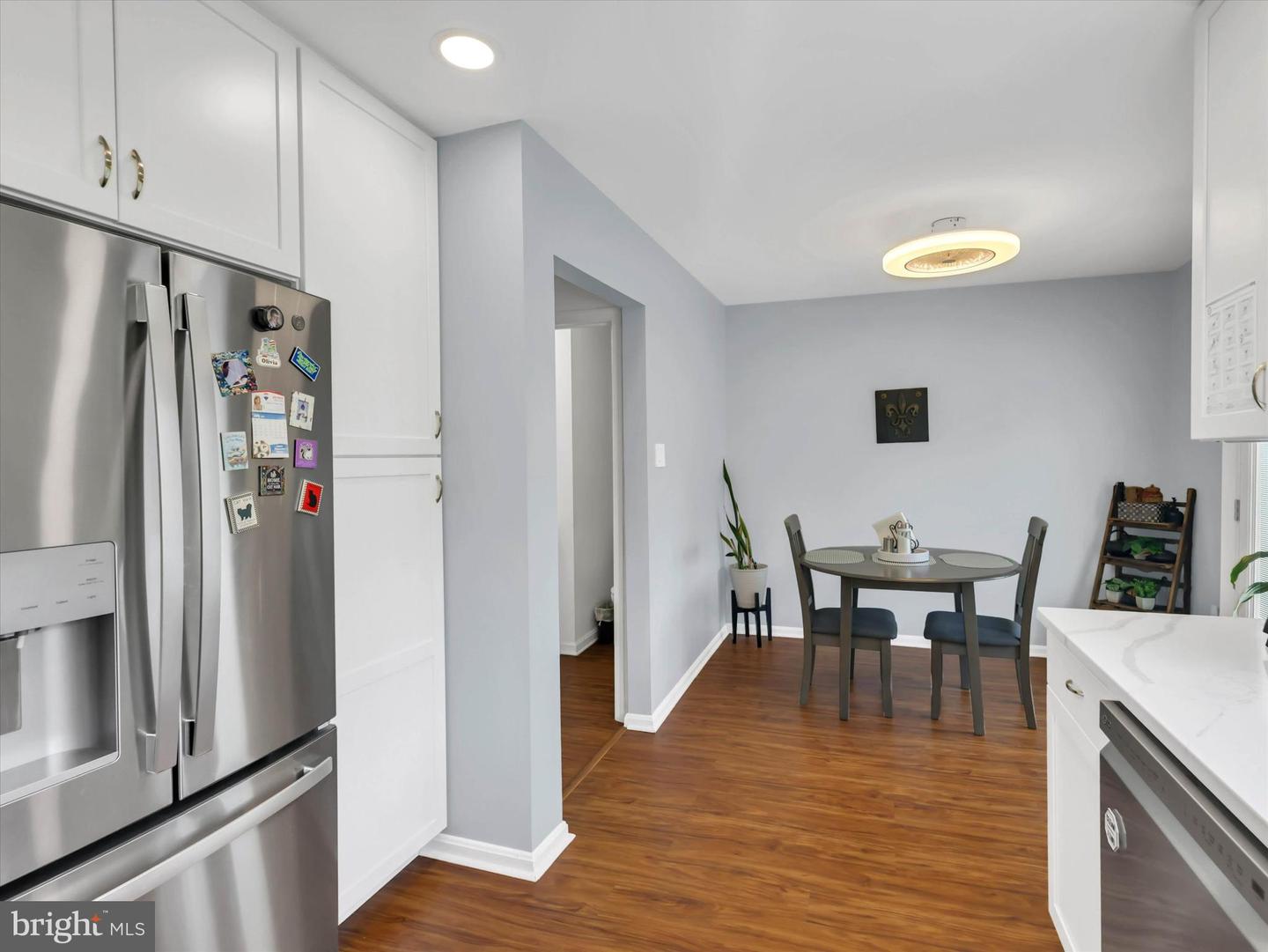 2334 London Bridge Dr Property Photo 24