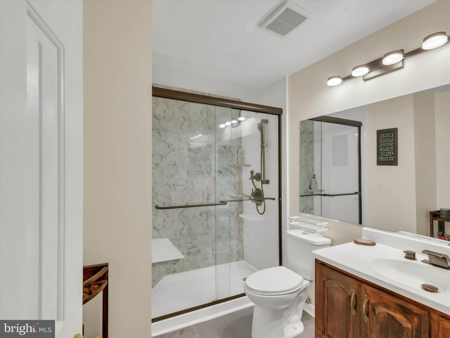 2334 London Bridge Dr Property Photo 28