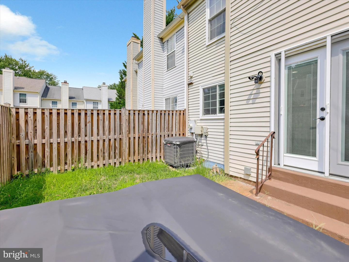 2334 London Bridge Dr Property Photo 36