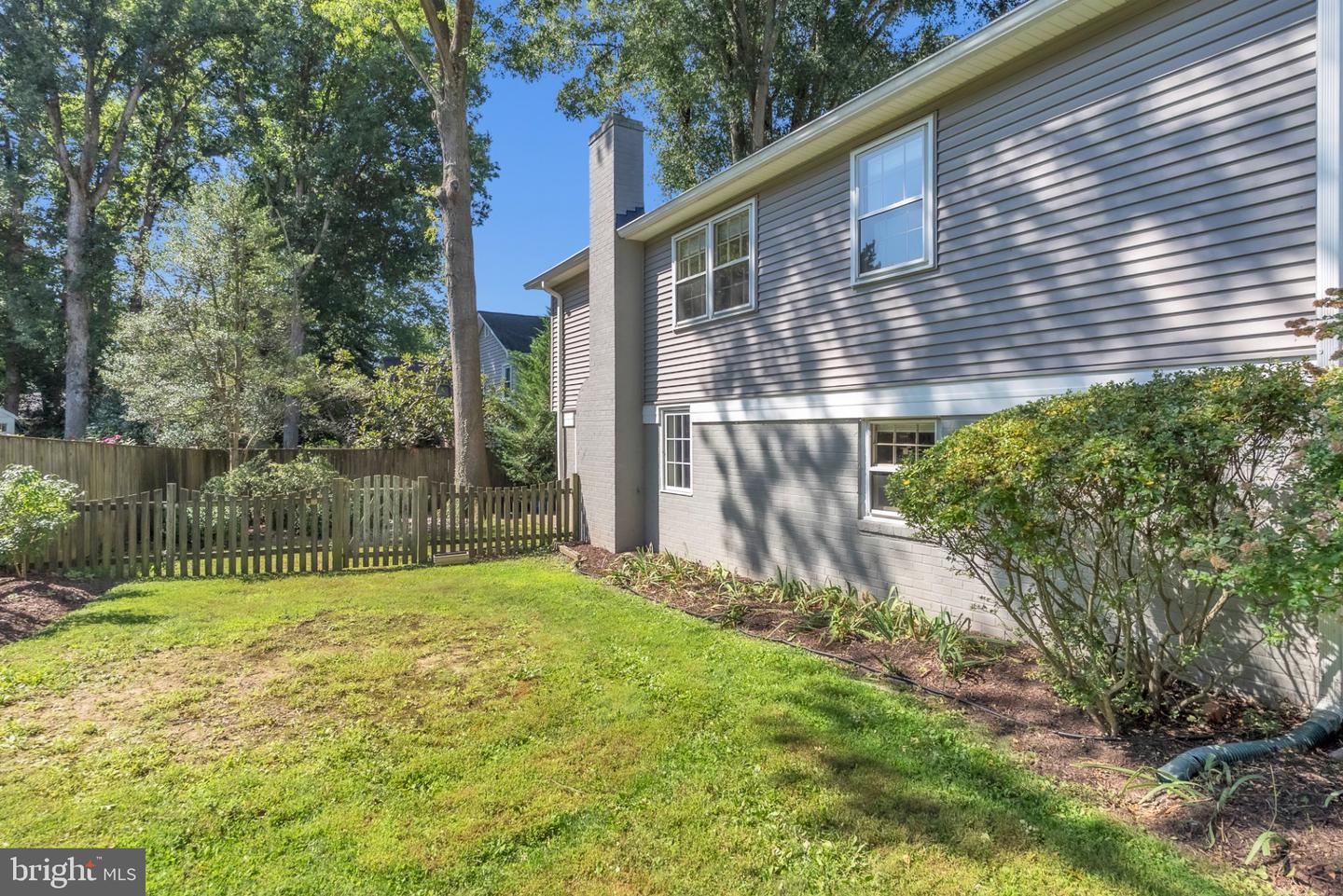 8710 Yarmouth Ct Property Photo 30