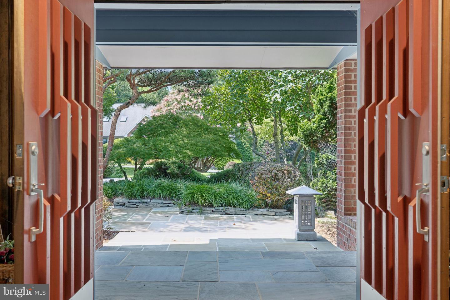 17026 Barn Ridge Dr Property Photo 10