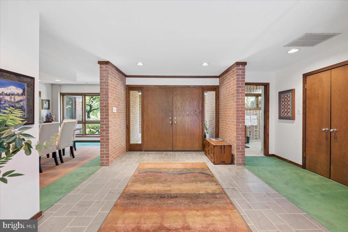 17026 Barn Ridge Dr Property Photo 33