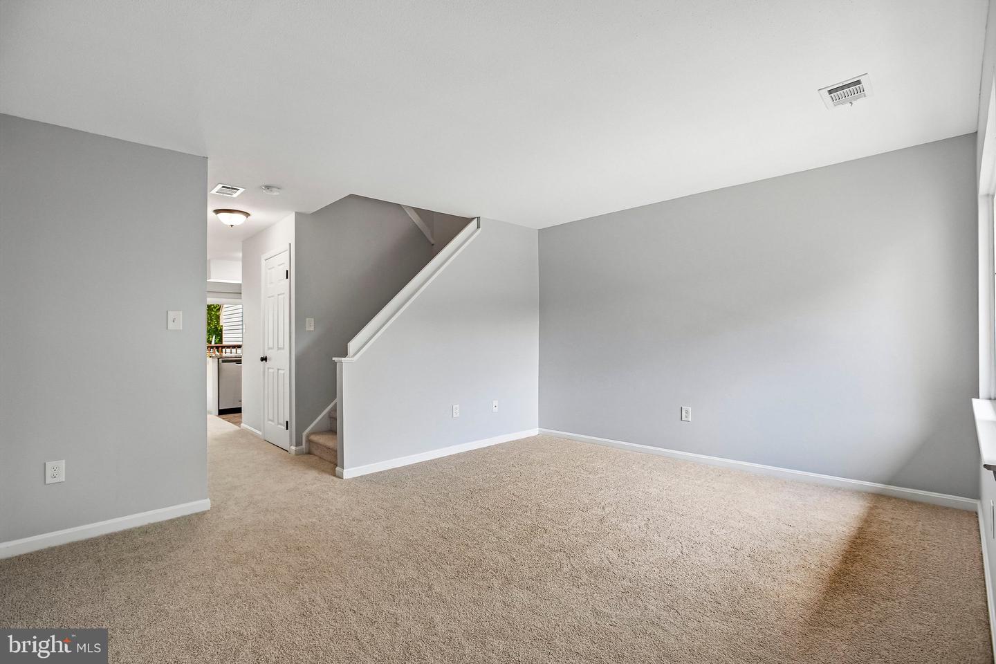 18224 Windsor Hill Dr #307 Property Photo 5