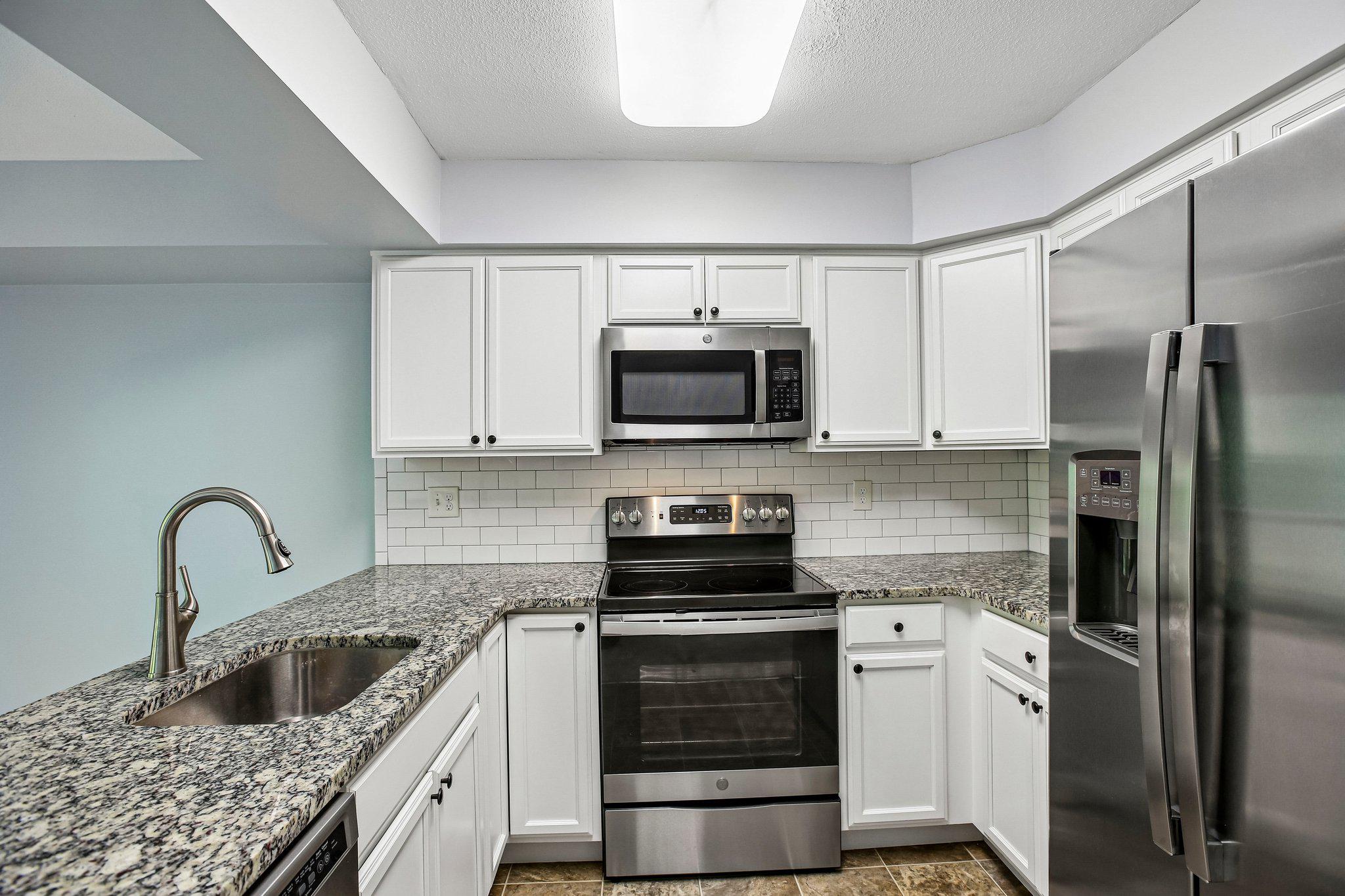 18224 Windsor Hill Dr #307 Property Photo 8