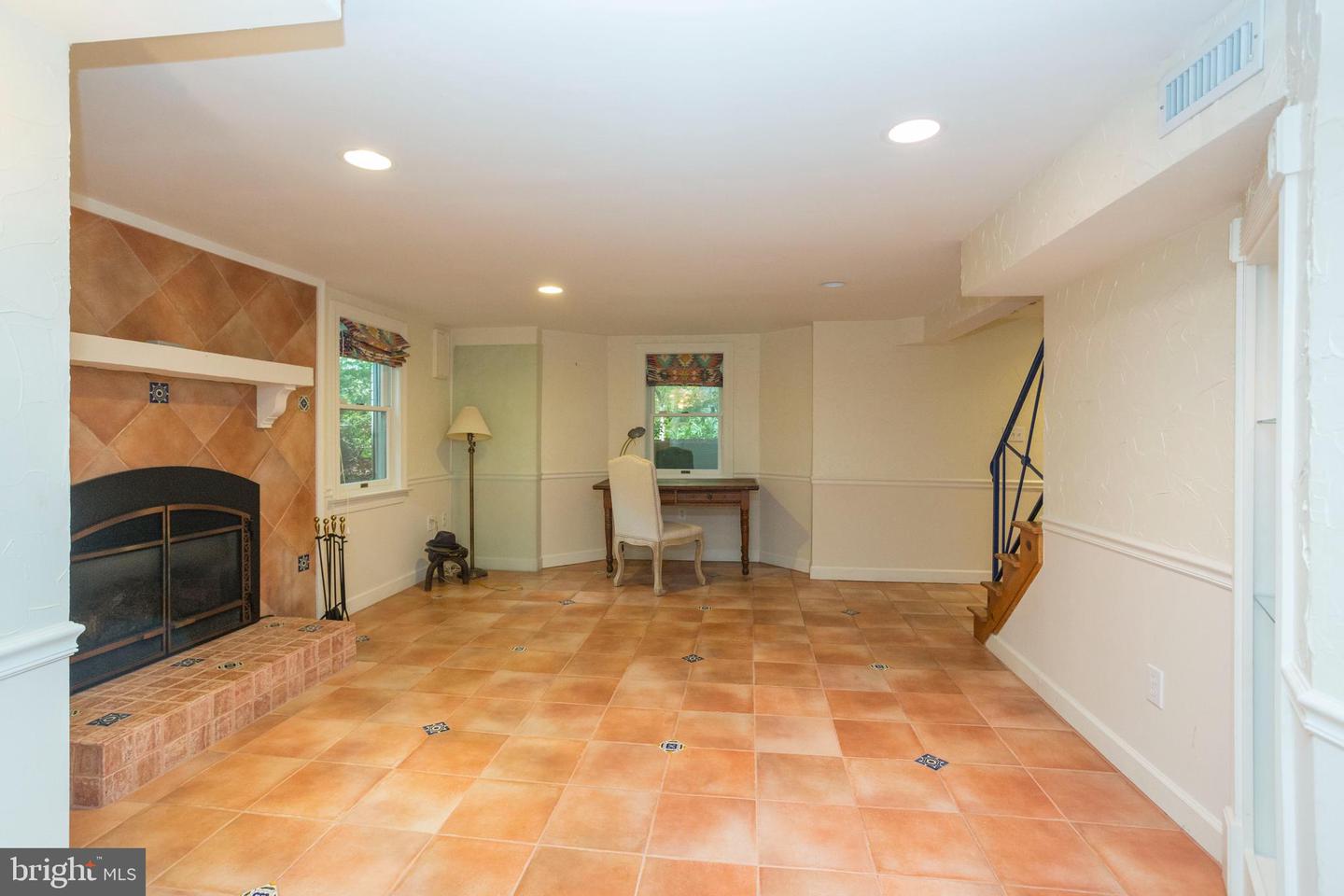 5628 Knollwood Rd Property Photo 4