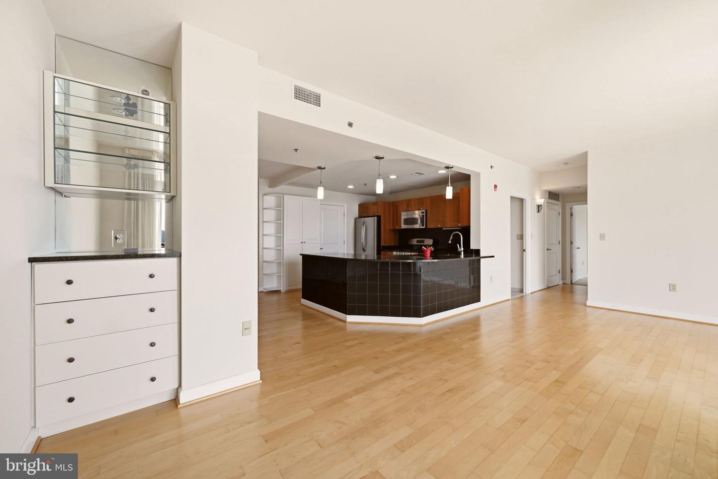 5750 Bou Ave #812 Property Photo 10