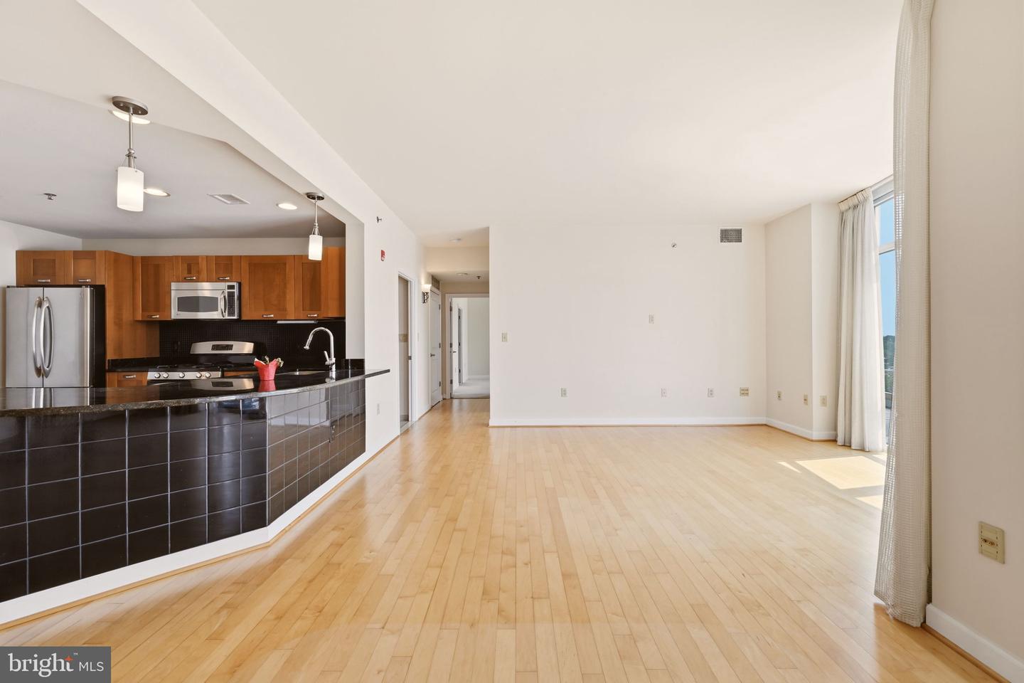 5750 Bou Ave #812 Property Photo 15