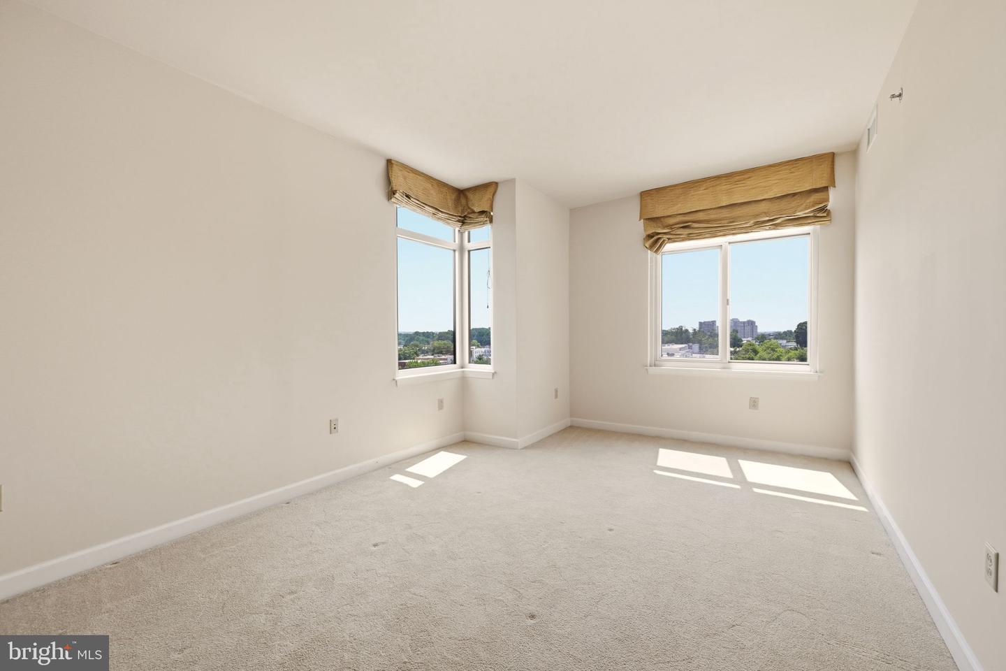 5750 Bou Ave #812 Property Photo 23