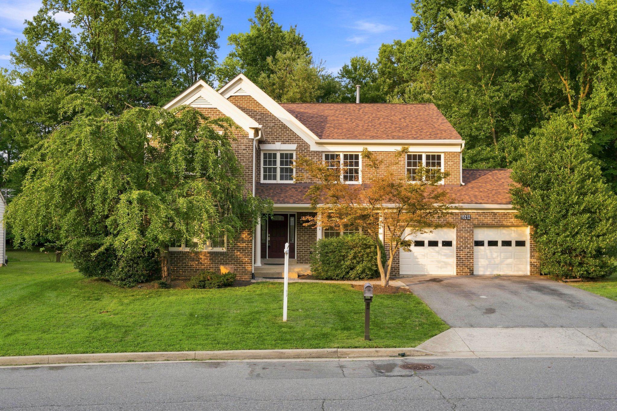 15212 BAILEYS LN Property Photo 1