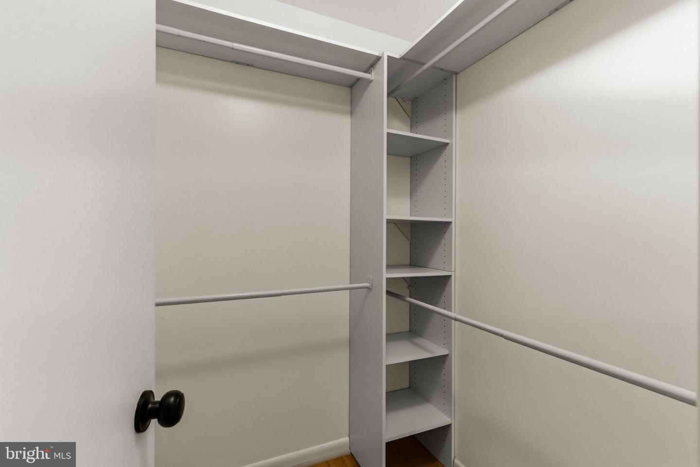 10344 Royal Woods Ct Property Photo 26