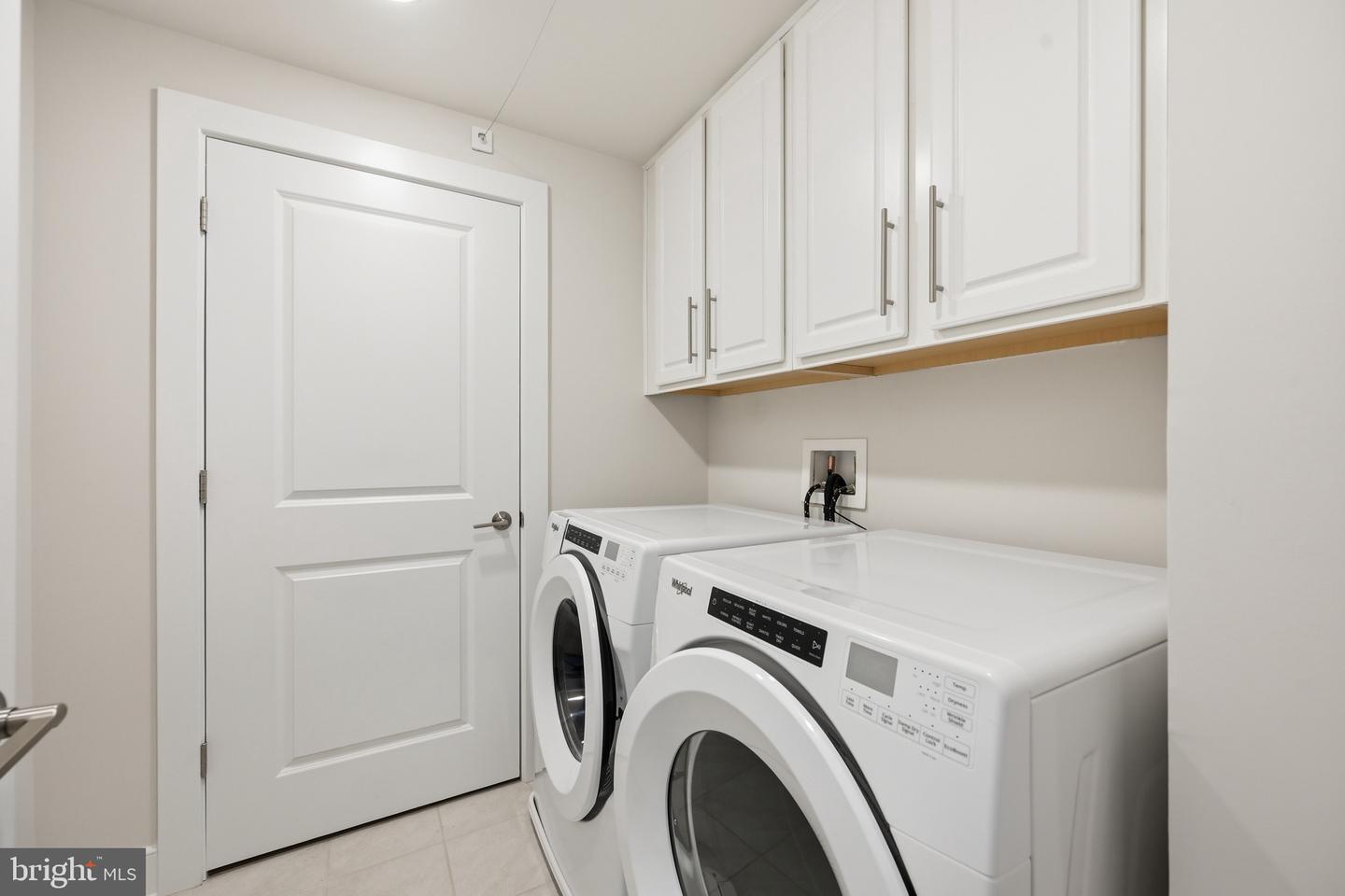 210 Decoverly Dr #205 Property Photo 13