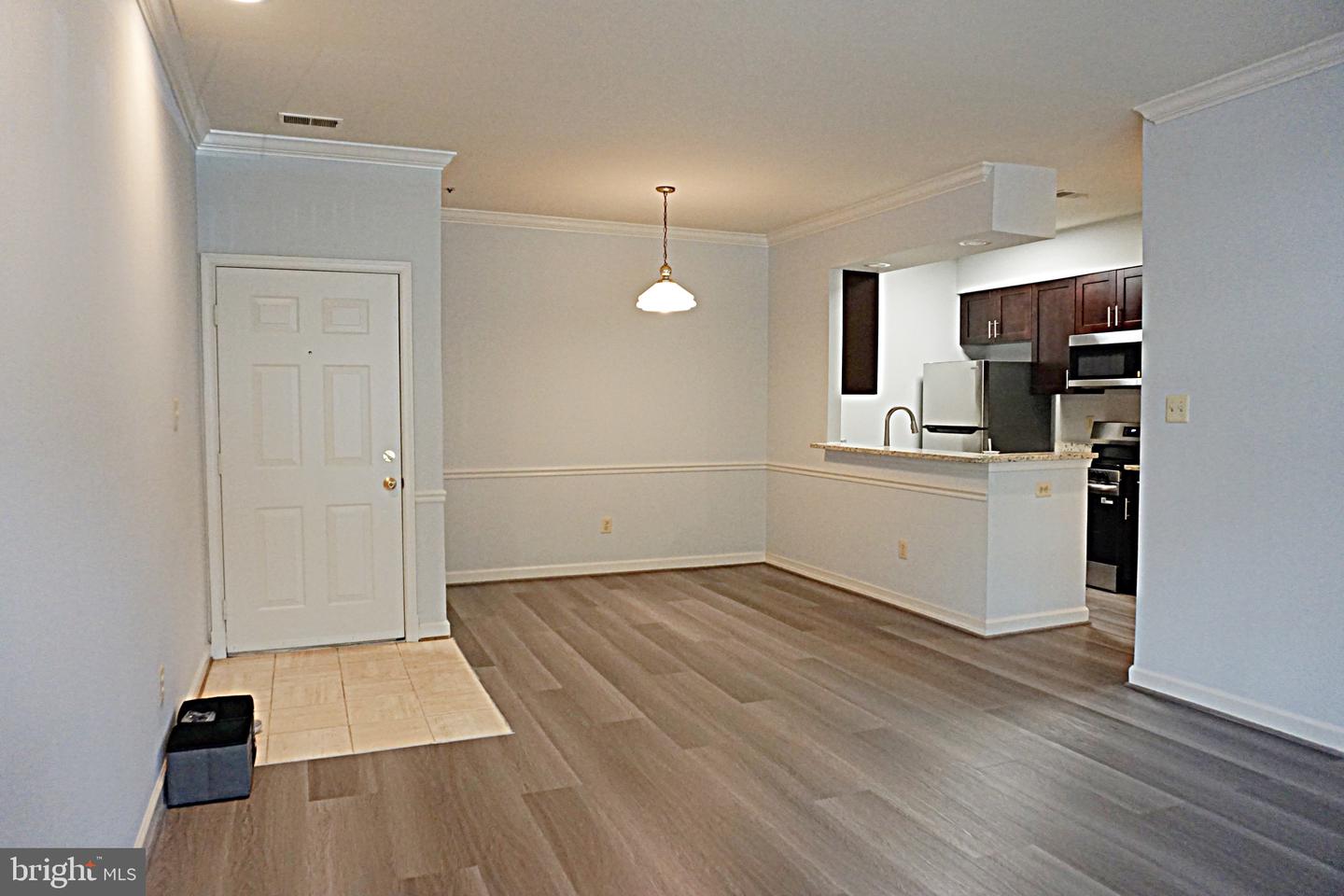 10824 Antigua Ter #103 Property Photo 3