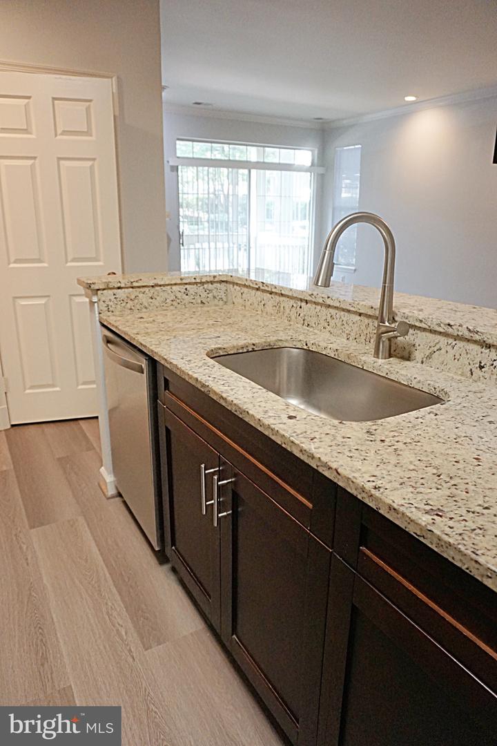 10824 Antigua Ter #103 Property Photo 6