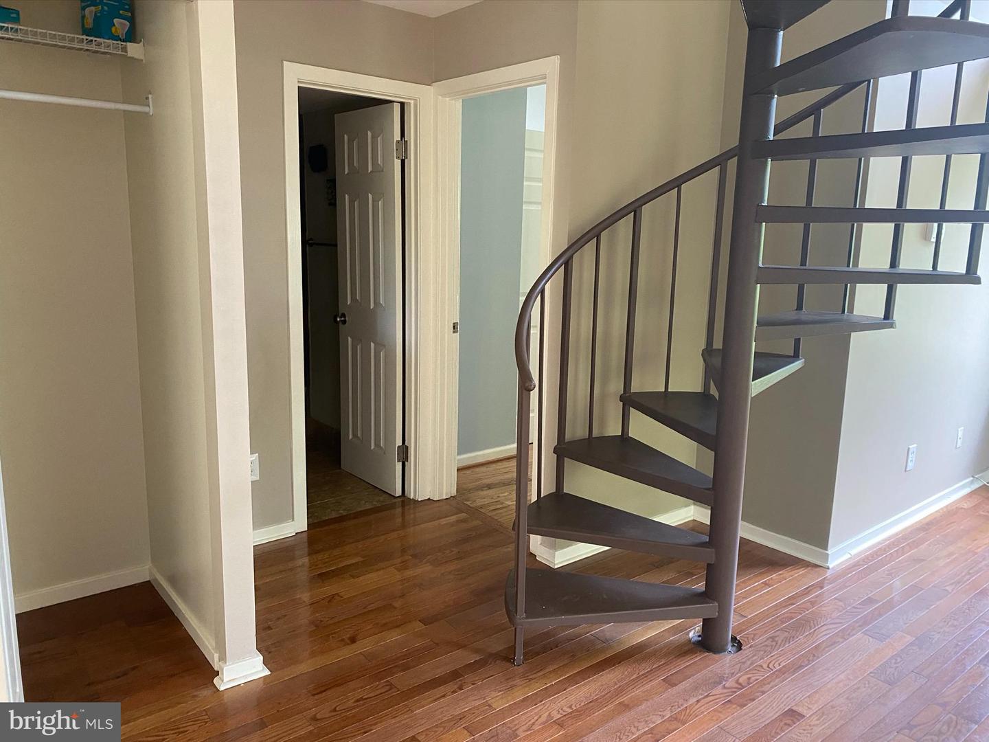 18472 Bishopstone Ct #242 Property Photo 3