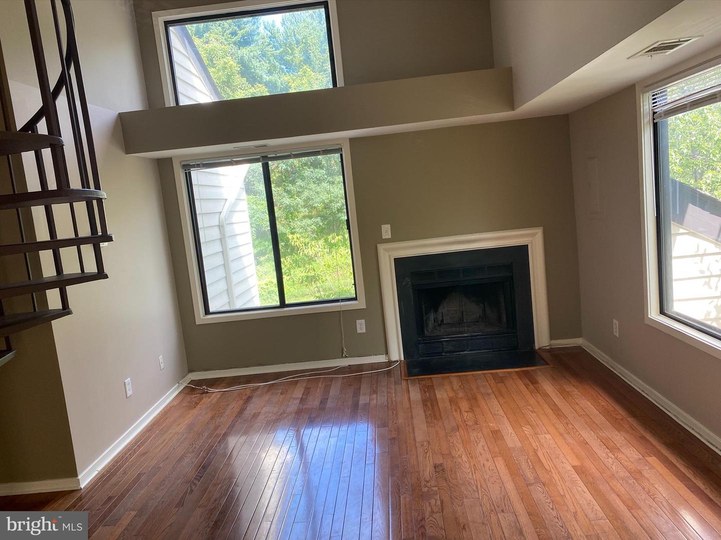 18472 Bishopstone Ct #242 Property Photo 10