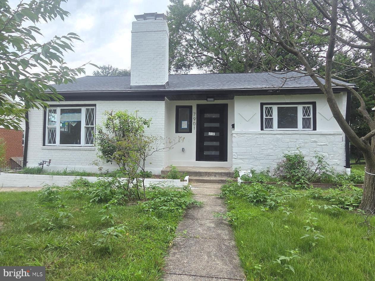 7901 Wildwood Dr Property Photo 1