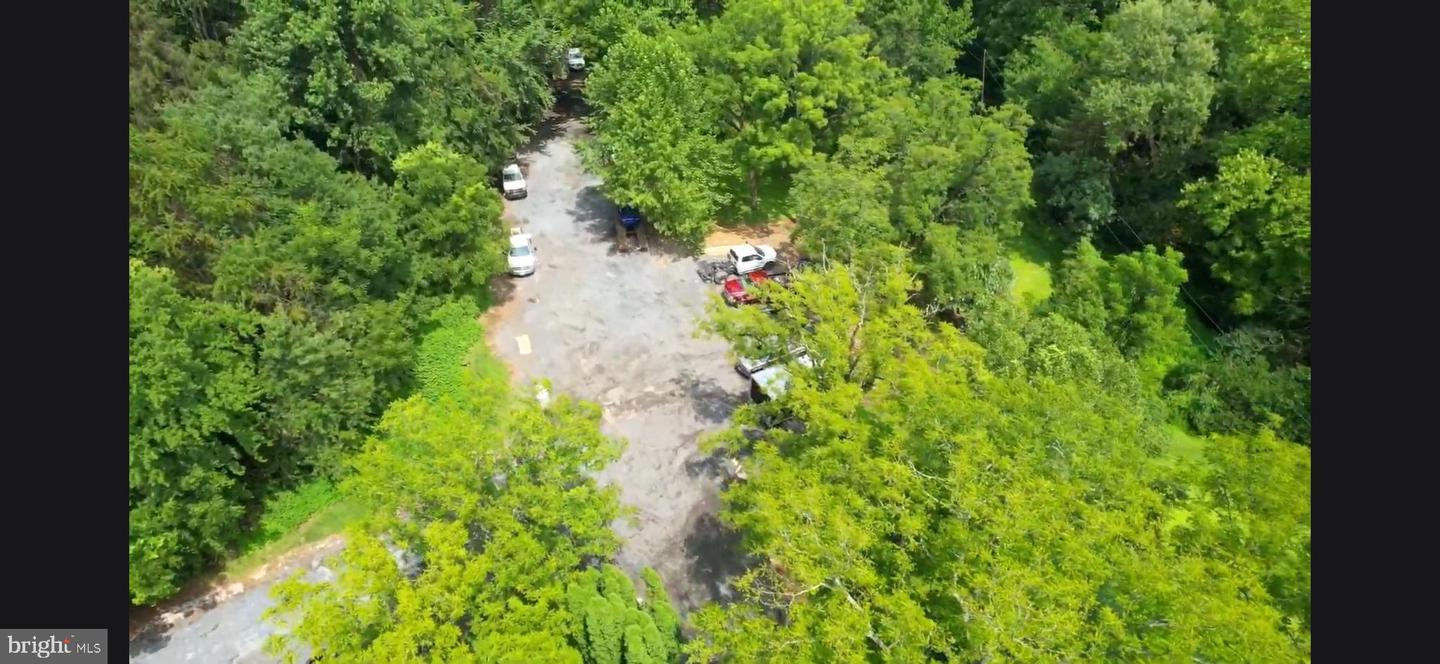 25110 Old Hundred Rd Property Photo 6