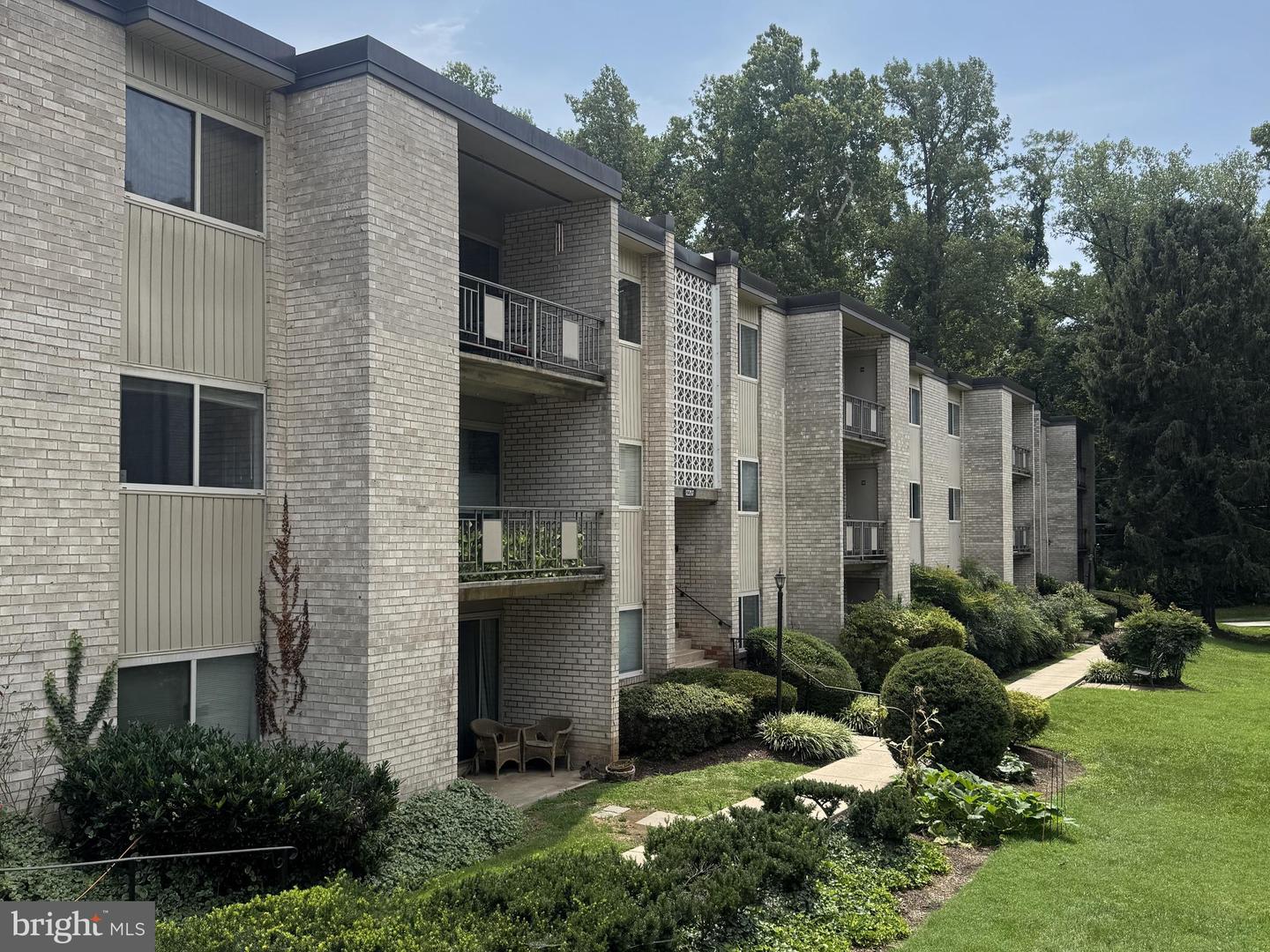 12205 Braxfield Ct #40 Property Photo 1