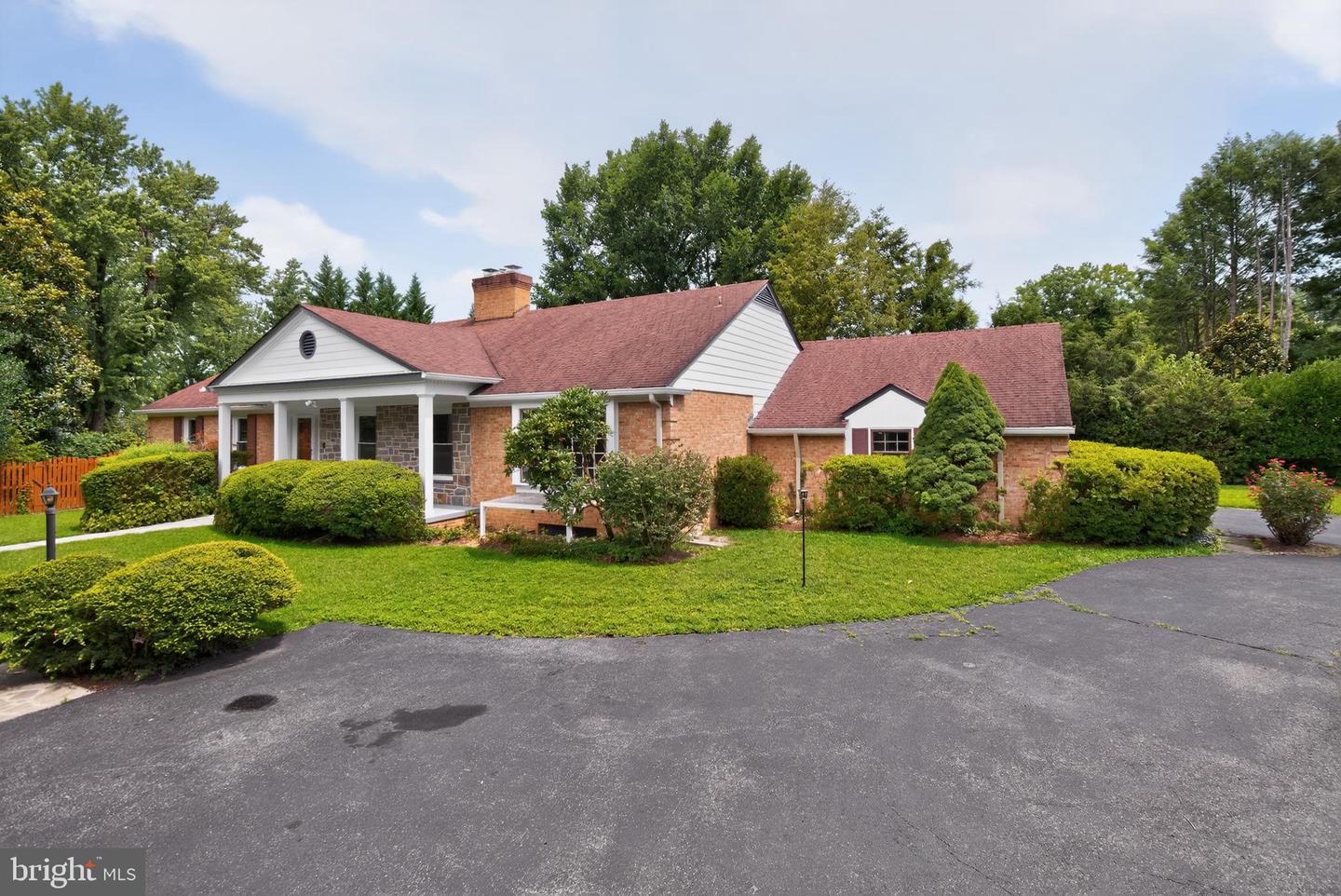9612 Annlee Ter Property Photo 1