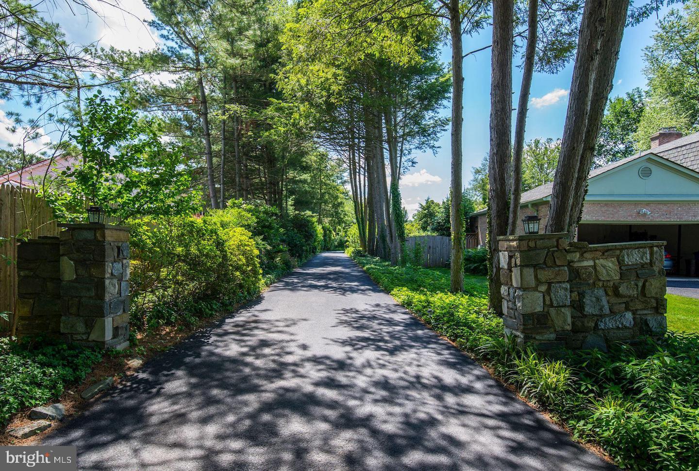 9612 Annlee Ter Property Photo 4