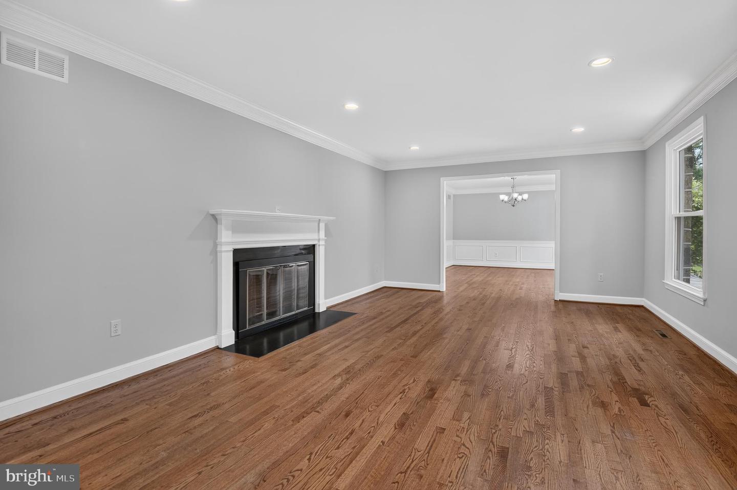 9612 Annlee Ter Property Photo 6
