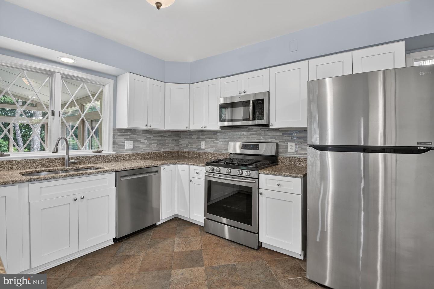 9612 Annlee Ter Property Photo 8
