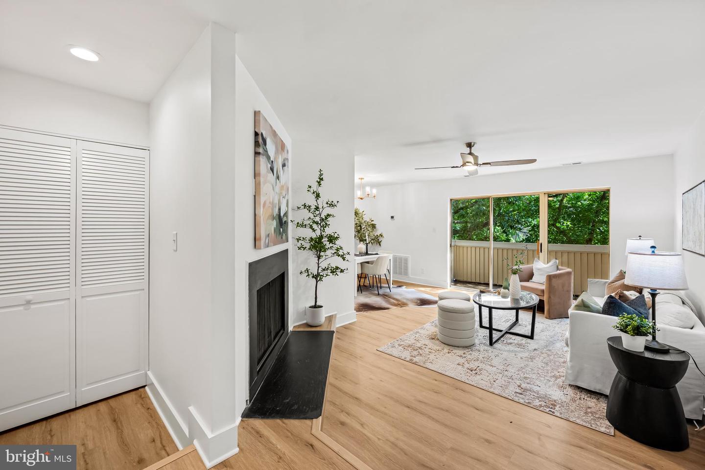 18241 Swiss Cir #4 Property Photo 1