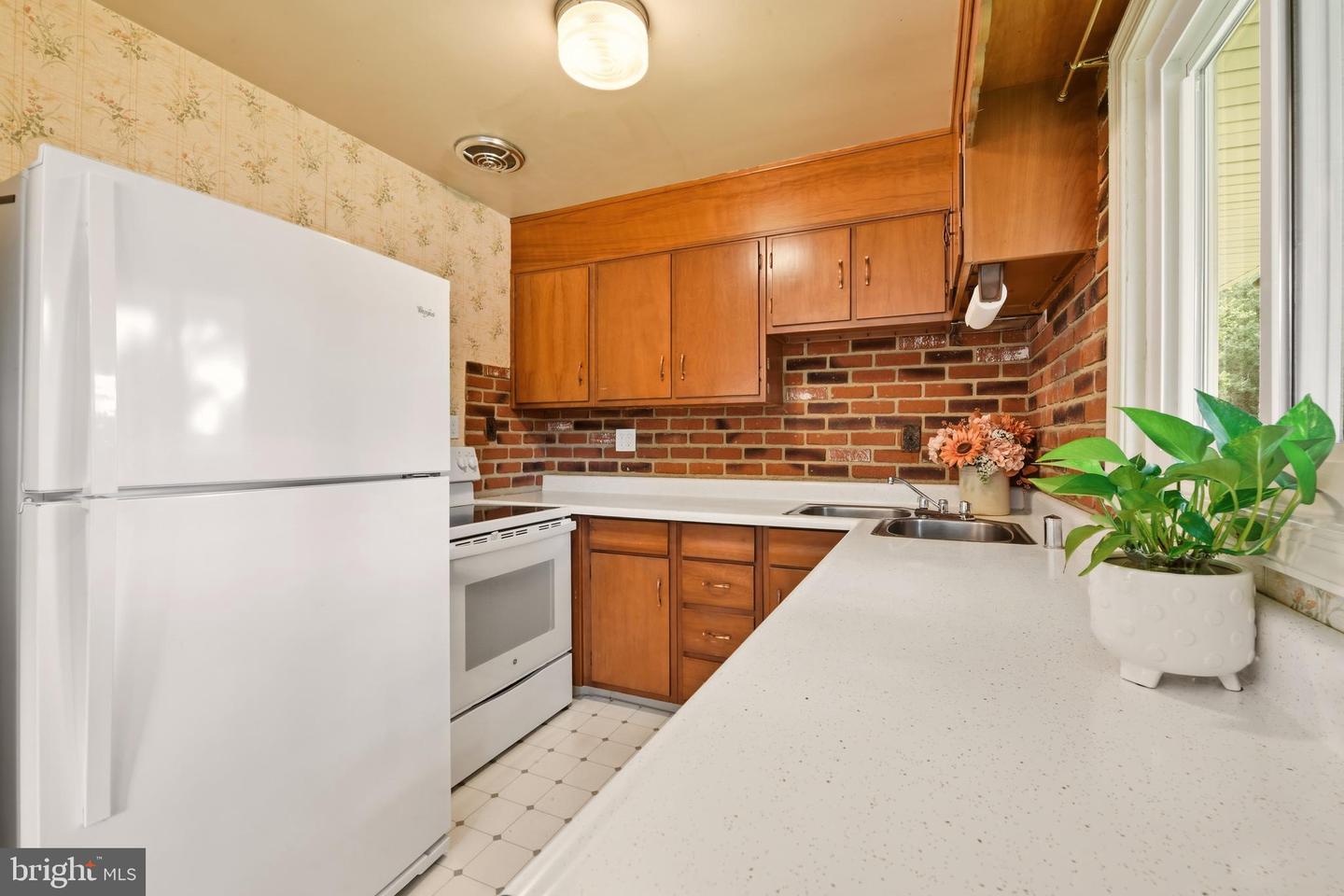 4216 Federal St Property Photo 7