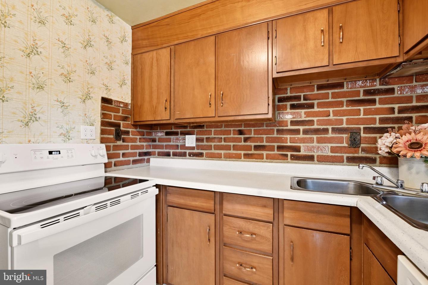 4216 Federal St Property Photo 10