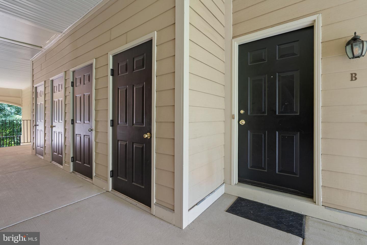 15301 Diamond Cove Ter #8-b Property Photo 4