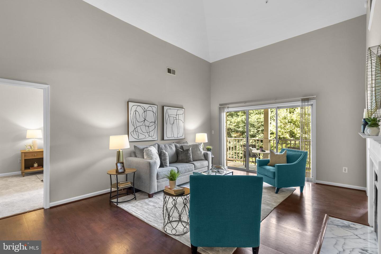 15301 Diamond Cove Ter #8-b Property Photo 8