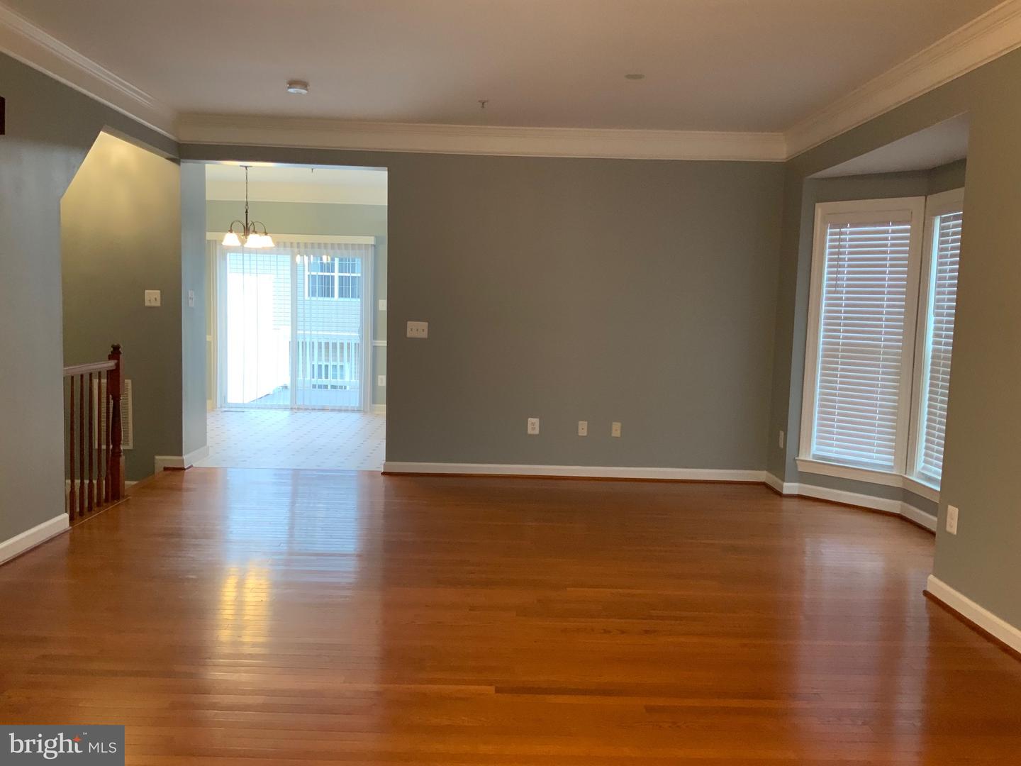 3301 Castle Ridge Cir #36 Property Photo 11