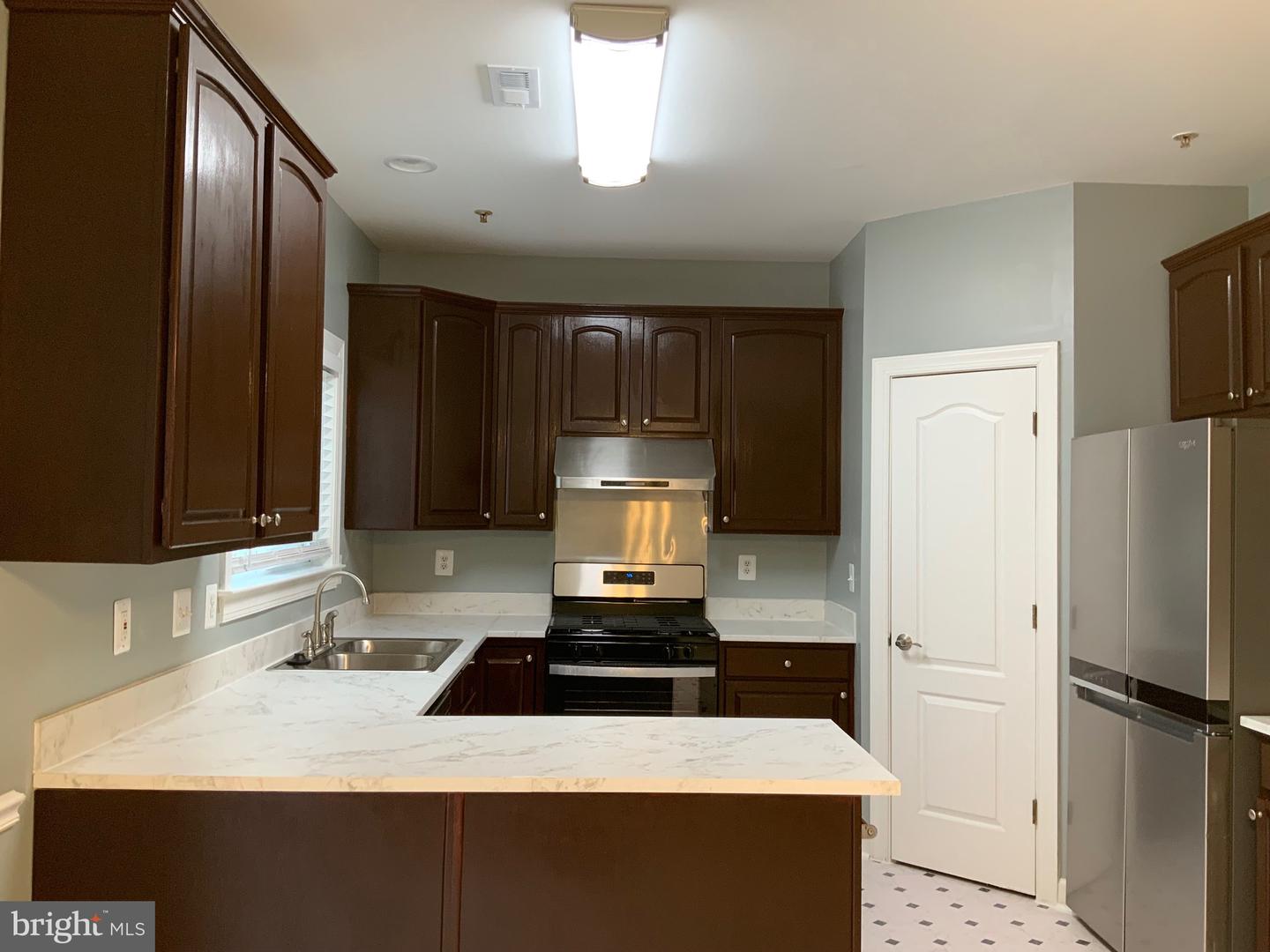 3301 Castle Ridge Cir #36 Property Photo 13