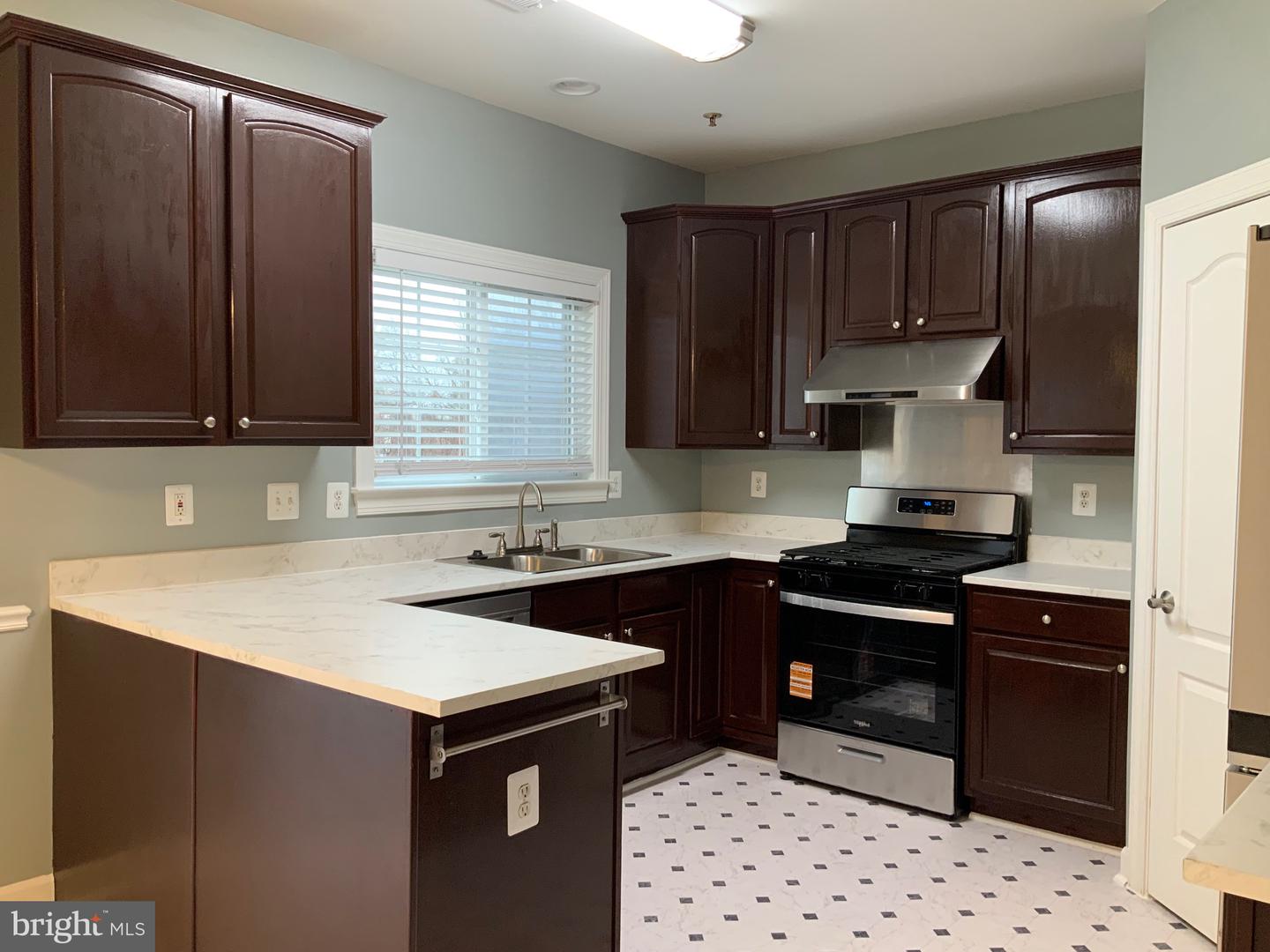 3301 Castle Ridge Cir #36 Property Photo 14